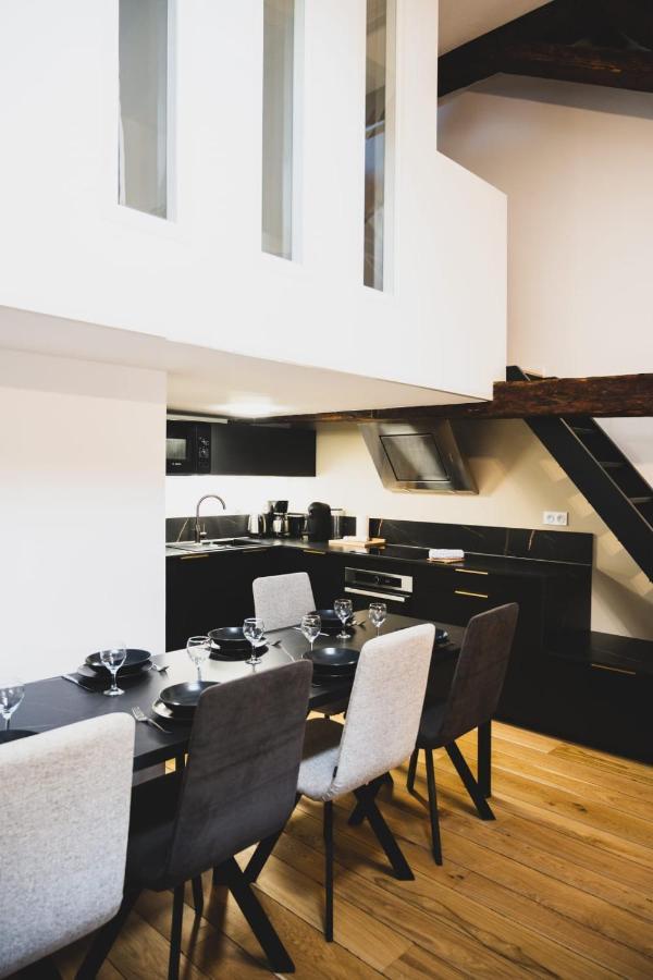 Le Septqatre - Grand Triplex Au Coeur De La Vieille Ville อานซี ภายนอก รูปภาพ